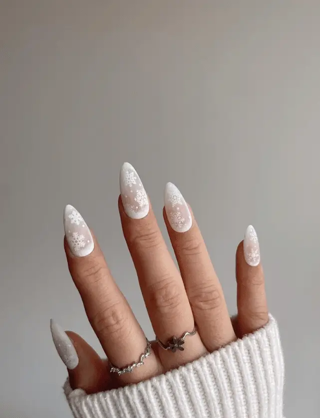 21 Chic Winter Dip Nail Ideas to Elevate Your Style